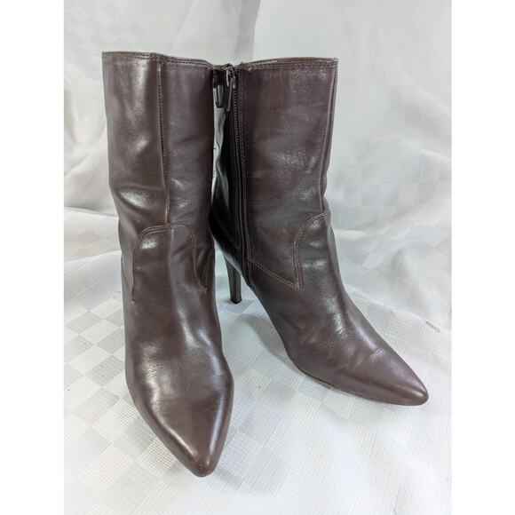 *RESERVED* NINE WEST! DEEP ESPRESSO BROWN GENUINE LEATHER BOOTS! SZ 8M - Picture 2 of 11